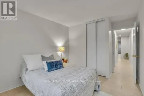 221 Desrosiers Street Ottawa ON K1L 7T2