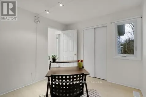 221 Desrosiers Street Ottawa ON K1L 7T2