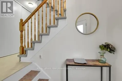 221 Desrosiers Street Ottawa ON K1L 7T2
