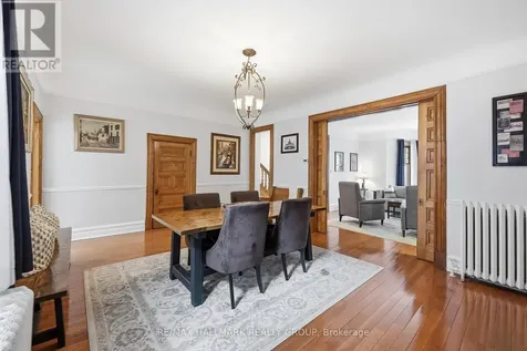 194 Cobourg Street Ottawa ON K1N 8H6