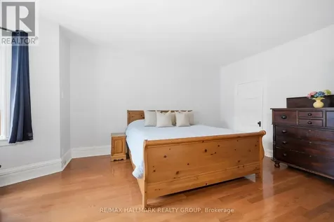 194 Cobourg Street Ottawa ON K1N 8H6