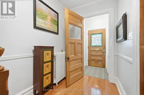 194 Cobourg Street Ottawa ON K1N 8H6
