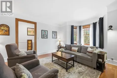 194 Cobourg Street Ottawa ON K1N 8H6