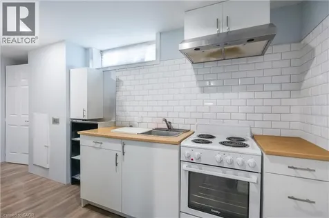 100 Lauris Avenue Cambridge ON N1R 5L4