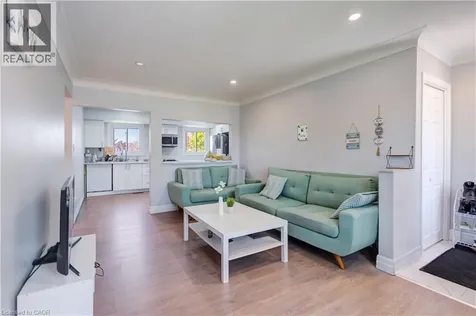 100 Lauris Avenue Cambridge ON N1R 5L4