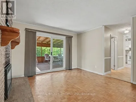 5662 South Island Park Drive Ottawa ON K4M 1J3