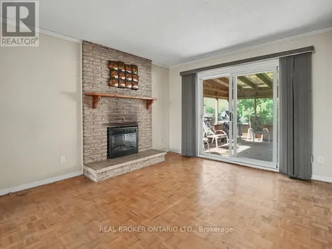 5662 South Island Park Drive Ottawa ON K4M 1J3