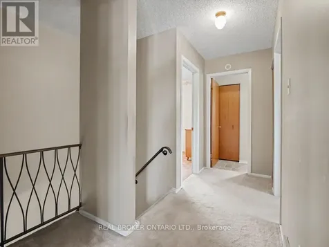 5662 South Island Park Drive Ottawa ON K4M 1J3