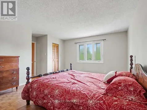 5662 South Island Park Drive Ottawa ON K4M 1J3