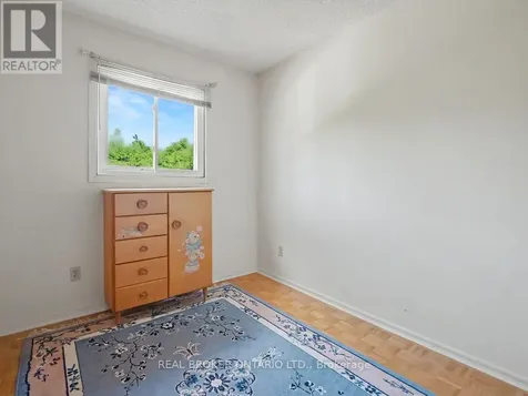 5662 South Island Park Drive Ottawa ON K4M 1J3