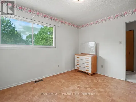 5662 South Island Park Drive Ottawa ON K4M 1J3