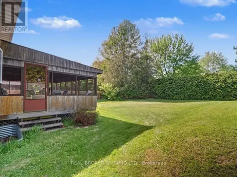 5662 South Island Park Drive Ottawa ON K4M 1J3