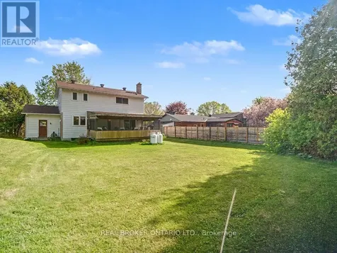 5662 South Island Park Drive Ottawa ON K4M 1J3