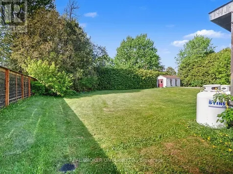 5662 South Island Park Drive Ottawa ON K4M 1J3