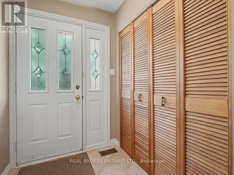 5662 South Island Park Drive Ottawa ON K4M 1J3