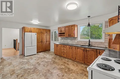 1312 Avenue R Avenue Ottawa ON K1G 0B9