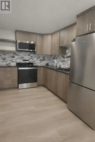1312 Avenue R Avenue Ottawa ON K1G 0B9