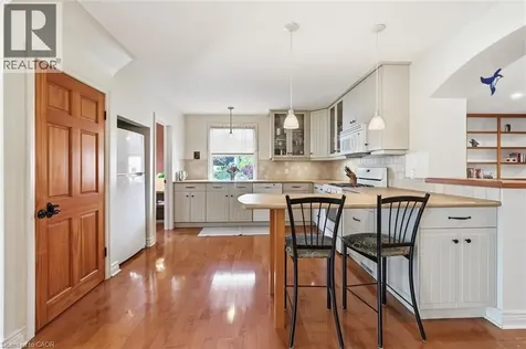 93 Sunning Hill Avenue Hamilton ON L8T 1B6