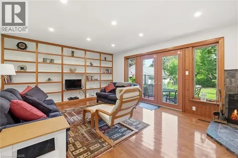 93 Sunning Hill Avenue Hamilton ON L8T 1B6