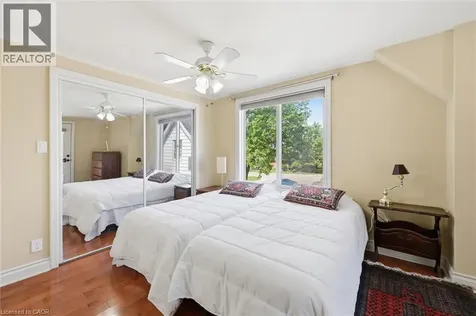93 Sunning Hill Avenue Hamilton ON L8T 1B6