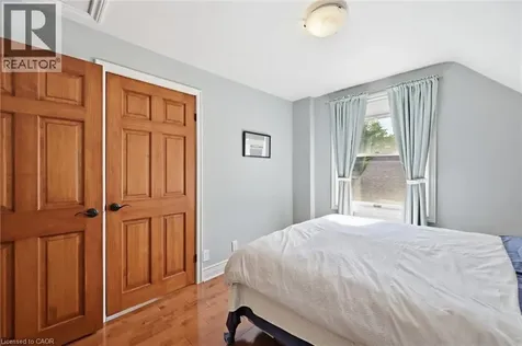 93 Sunning Hill Avenue Hamilton ON L8T 1B6