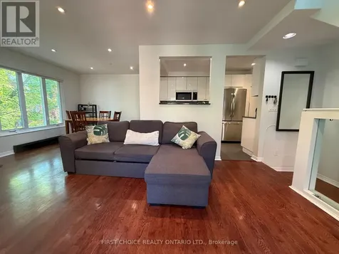 130 Greenfield Avenue Ottawa ON K1S 5L2