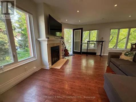 130 Greenfield Avenue Ottawa ON K1S 5L2