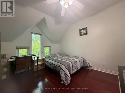 130 Greenfield Avenue Ottawa ON K1S 5L2