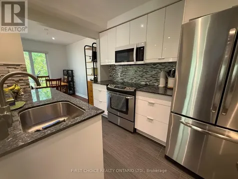 130 Greenfield Avenue Ottawa ON K1S 5L2