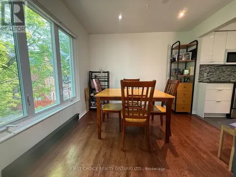 130 Greenfield Avenue Ottawa ON K1S 5L2
