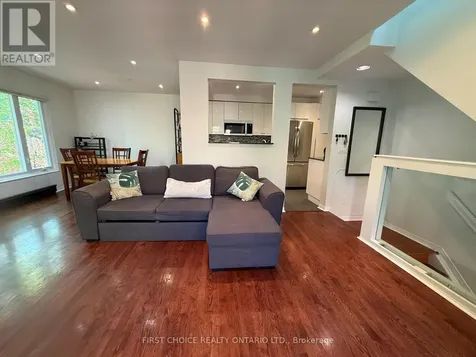 130 Greenfield Avenue Ottawa ON K1S 5L2