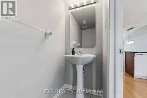 81 Strathaven Private Ottawa ON K1J 1K7