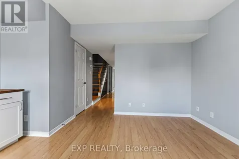 81 Strathaven Private Ottawa ON K1J 1K7