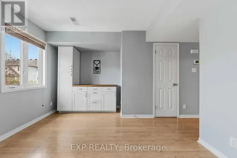 81 Strathaven Private Ottawa ON K1J 1K7