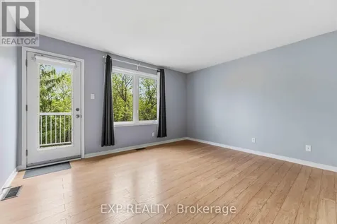81 Strathaven Private Ottawa ON K1J 1K7