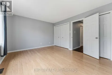 81 Strathaven Private Ottawa ON K1J 1K7