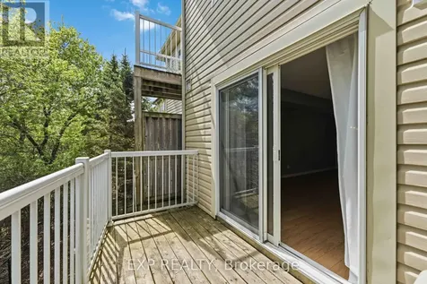 81 Strathaven Private Ottawa ON K1J 1K7