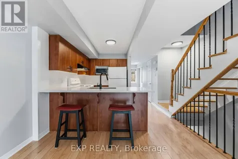 81 Strathaven Private Ottawa ON K1J 1K7