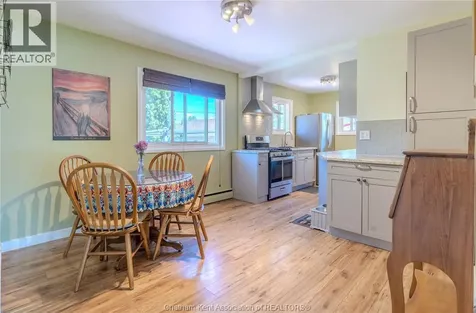 63 Warwick Drive Wallaceburg ON N8A 3N4