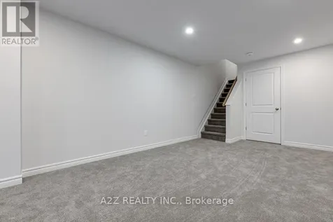 732 Miikana Road Ottawa ON K1X 0H6