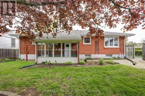 8 Patricia Street St. Thomas ON N5P 2C6