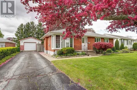 8 Patricia Street St. Thomas ON N5P 2C6