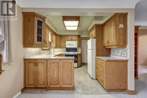 8 Patricia Street St. Thomas ON N5P 2C6