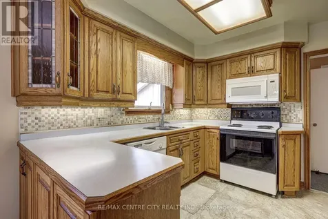 8 Patricia Street St. Thomas ON N5P 2C6
