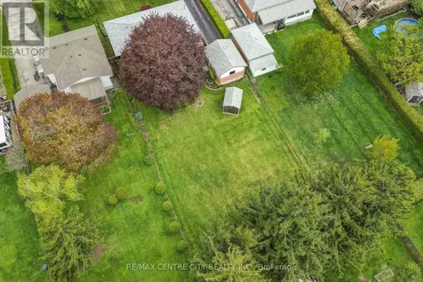 8 Patricia Street St. Thomas ON N5P 2C6