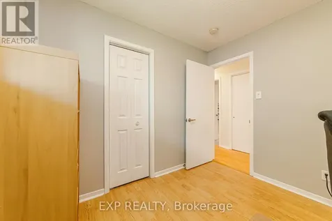 1642 Valmarie Avenue Ottawa ON K2C 1W1