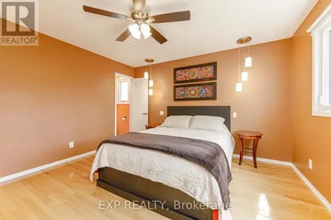 1642 Valmarie Avenue Ottawa ON K2C 1W1