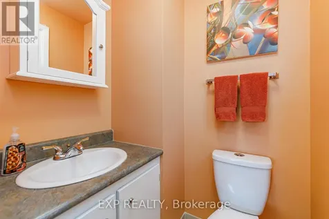 1642 Valmarie Avenue Ottawa ON K2C 1W1