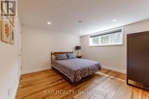 1642 Valmarie Avenue Ottawa ON K2C 1W1