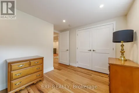 1642 Valmarie Avenue Ottawa ON K2C 1W1